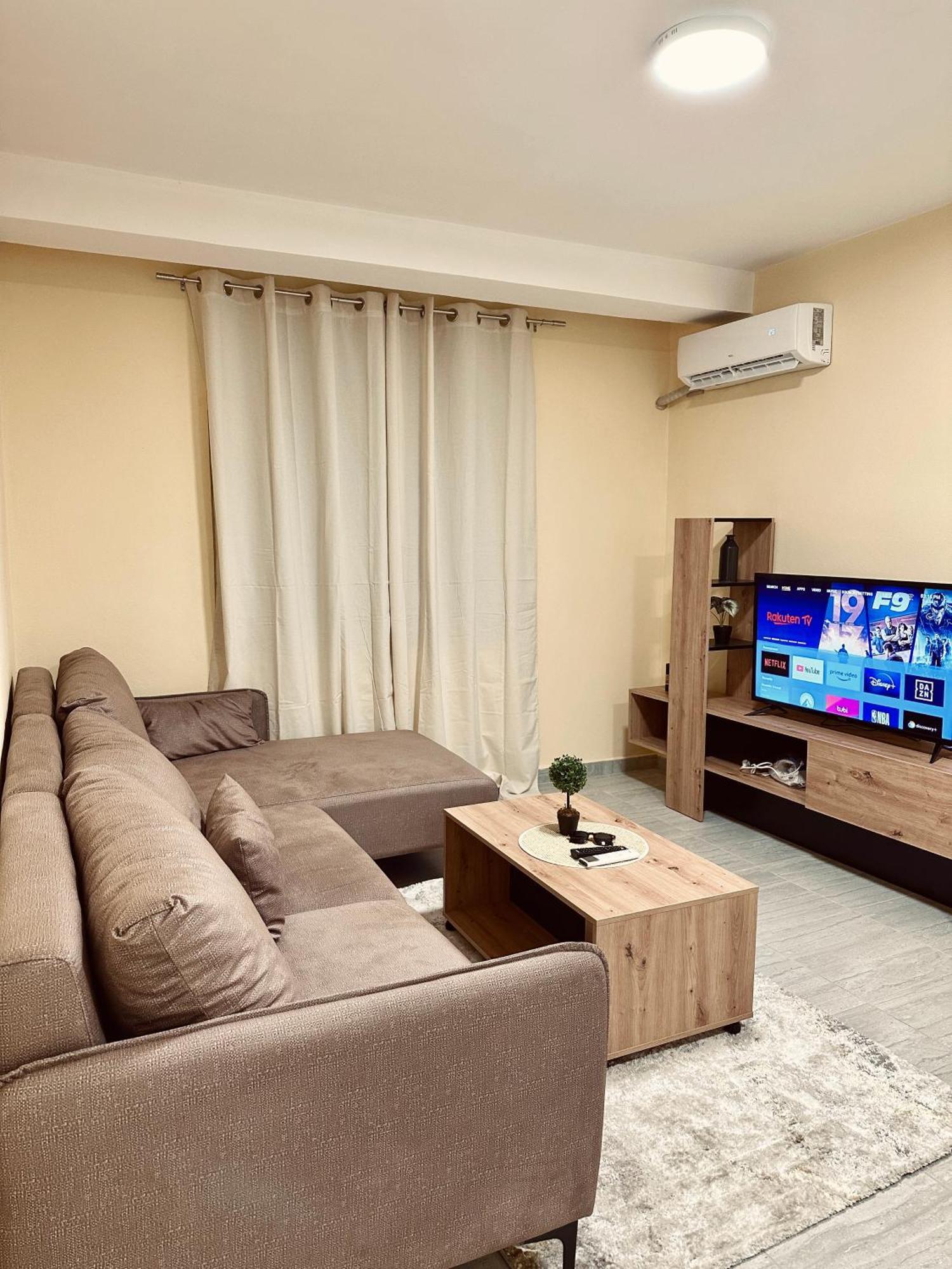 Urban Apartment In Blloku Tiran Dış mekan fotoğraf